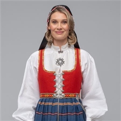 Bilde av Vestfold Husflidslags kvinnebunad - 1956-modell rød/blå